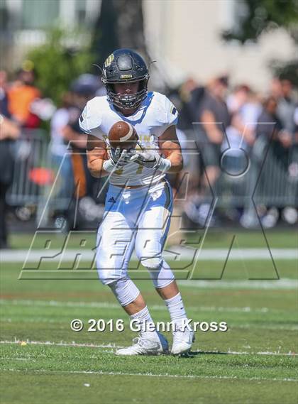 Thumbnail 2 in Paramus Catholic @ Bergen Catholic photogallery.