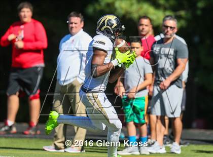 Thumbnail 1 in Paramus Catholic @ Bergen Catholic photogallery.