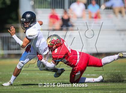 Thumbnail 2 in Paramus Catholic @ Bergen Catholic photogallery.
