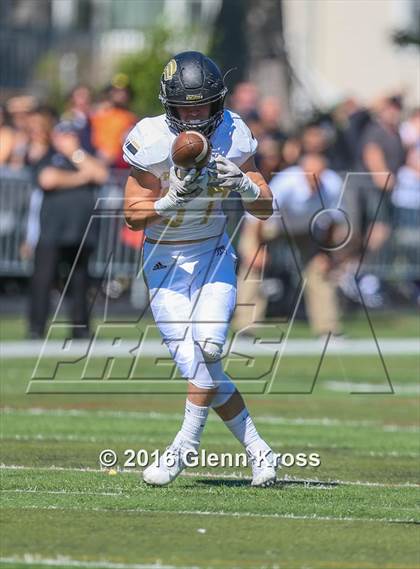 Thumbnail 3 in Paramus Catholic @ Bergen Catholic photogallery.