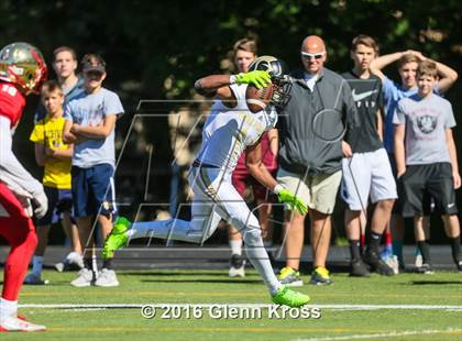 Thumbnail 3 in Paramus Catholic @ Bergen Catholic photogallery.