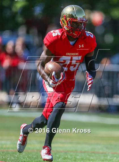Thumbnail 3 in Paramus Catholic @ Bergen Catholic photogallery.