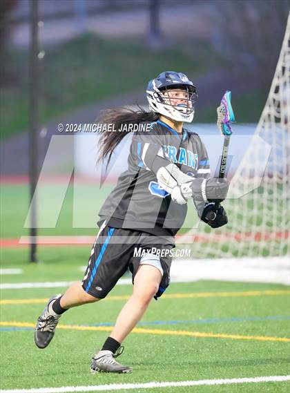 Thumbnail 2 in Grant vs Woodinville (Northwest Invitational) photogallery.