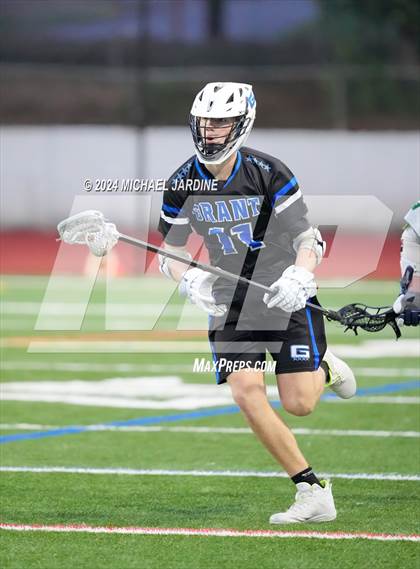 Thumbnail 2 in Grant vs Woodinville (Northwest Invitational) photogallery.
