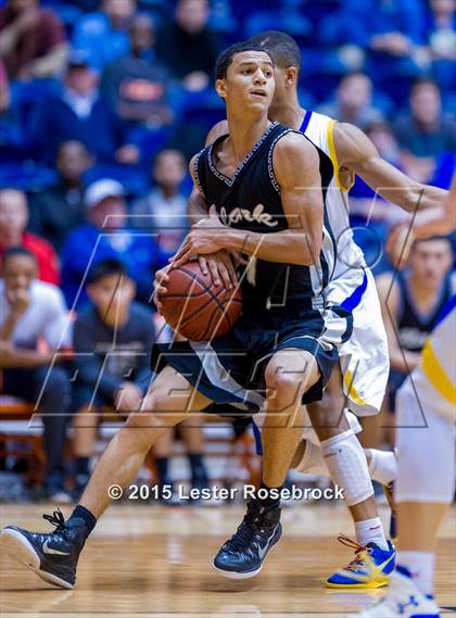 Thumbnail 2 in Clemens vs. Clark (6A Regional Quarterfinal) photogallery.