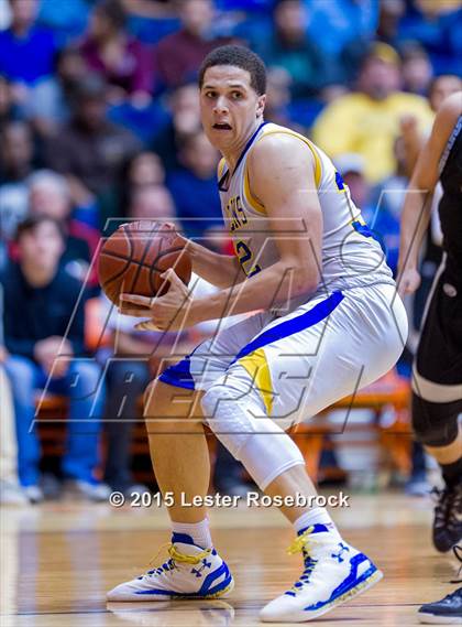 Thumbnail 1 in Clemens vs. Clark (6A Regional Quarterfinal) photogallery.