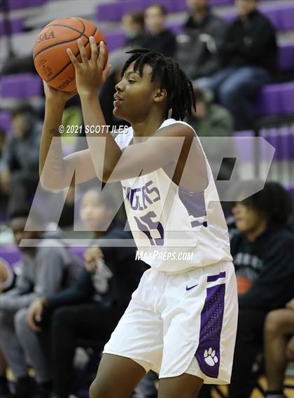 Thumbnail 2 in Pickerington North vs Pickerington Central photogallery.
