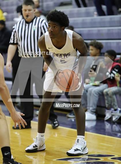 Thumbnail 1 in Pickerington North vs Pickerington Central photogallery.