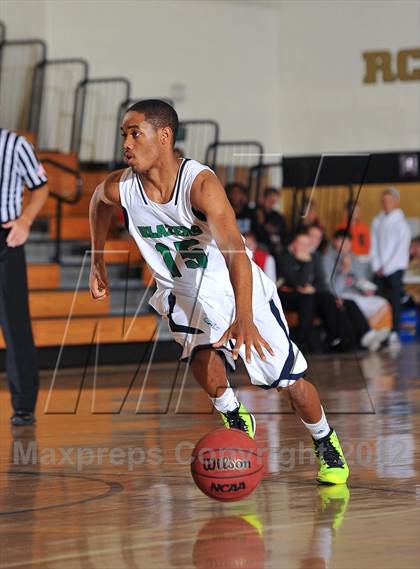 Thumbnail 1 in Aurora Central vs. Overland photogallery.