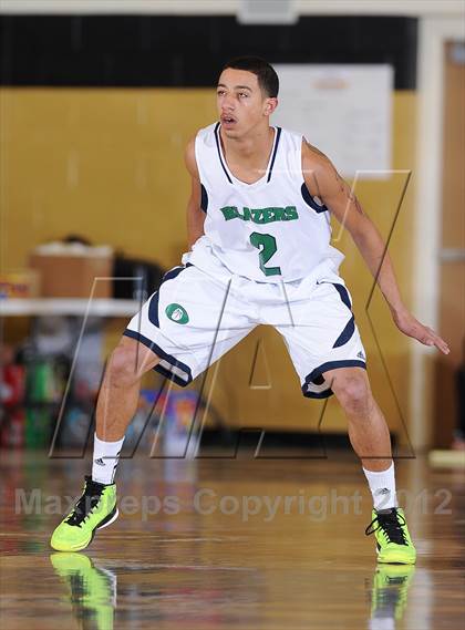 Thumbnail 3 in Aurora Central vs. Overland photogallery.