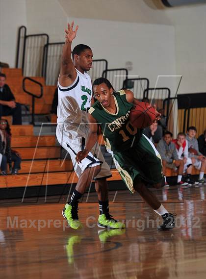 Thumbnail 1 in Aurora Central vs. Overland photogallery.