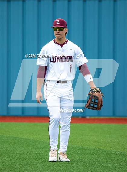 Thumbnail 3 in Lopez @ London (Port Isabel Tournament) photogallery.