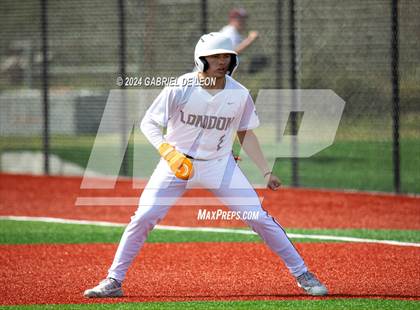 Thumbnail 1 in Lopez @ London (Port Isabel Tournament) photogallery.