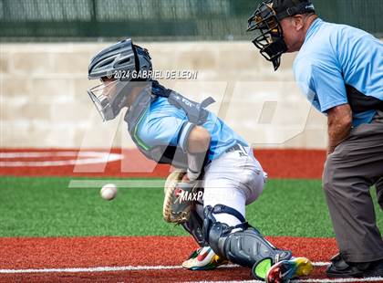 Thumbnail 2 in Lopez @ London (Port Isabel Tournament) photogallery.