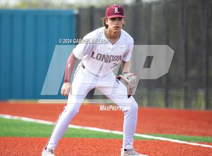 Thumbnail 2 in Lopez @ London (Port Isabel Tournament) photogallery.