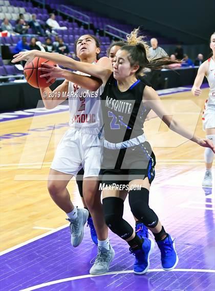 Thumbnail 3 in Mesquite vs. Seton Catholic (AIA 4A Semifinal) photogallery.