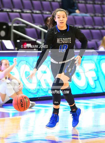 Thumbnail 2 in Mesquite vs. Seton Catholic (AIA 4A Semifinal) photogallery.