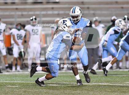 Thumbnail 3 in Strake Jesuit @ Alief Elsik photogallery.