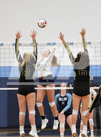Thumbnail 1 in Rock Canyon @ Valor Christian (CHSAA 5A Region 4) photogallery.