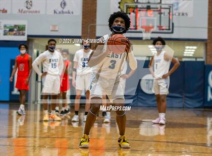 Thumbnail 3 in Edwardsville @ Belleville East photogallery.