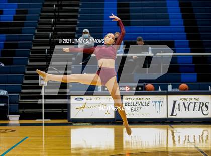 Thumbnail 3 in Edwardsville @ Belleville East photogallery.