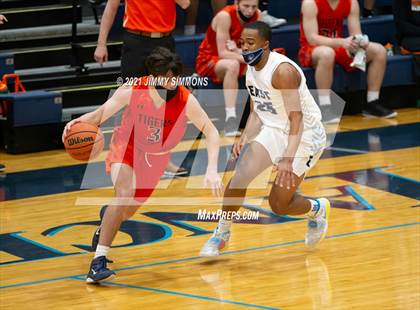 Thumbnail 1 in Edwardsville @ Belleville East photogallery.