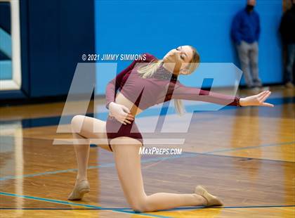 Thumbnail 2 in Edwardsville @ Belleville East photogallery.