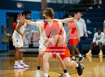 Thumbnail 1 in Edwardsville @ Belleville East photogallery.