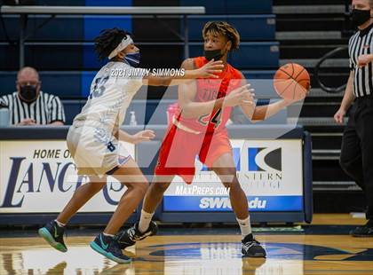 Thumbnail 3 in Edwardsville @ Belleville East photogallery.