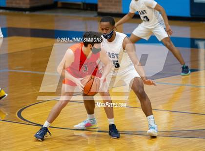 Thumbnail 1 in Edwardsville @ Belleville East photogallery.