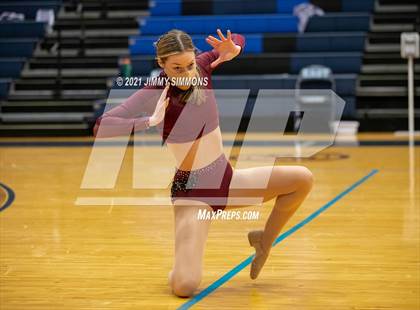 Thumbnail 2 in Edwardsville @ Belleville East photogallery.