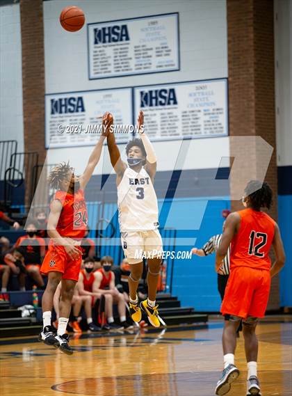 Thumbnail 2 in Edwardsville @ Belleville East photogallery.
