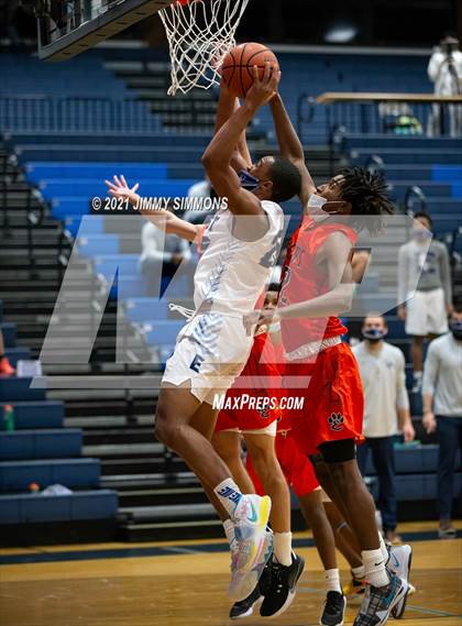 Thumbnail 2 in Edwardsville @ Belleville East photogallery.