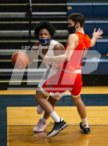 Thumbnail 2 in Edwardsville @ Belleville East photogallery.
