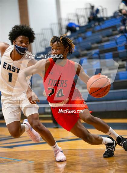 Thumbnail 1 in Edwardsville @ Belleville East photogallery.