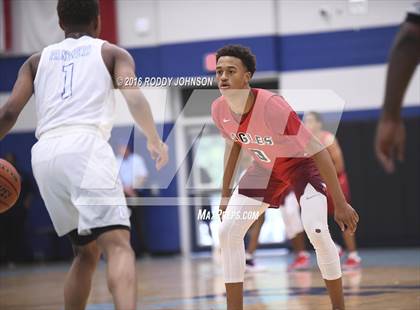 Thumbnail 2 in Duncanville vs. Atascocita (McDonald's Texas Invitational) photogallery.