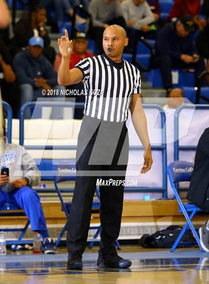Thumbnail 1 in Fairfax vs. Bishop Montgomery (Rolling Hills Prep State Preview Classic) photogallery.