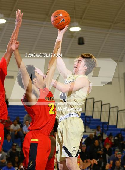 Thumbnail 2 in Fairfax vs. Bishop Montgomery (Rolling Hills Prep State Preview Classic) photogallery.