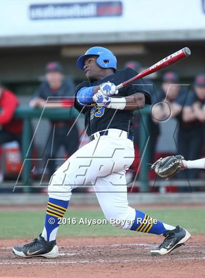 Thumbnail 1 in The First Academy vs. Mater Dei (National High School Invitational)  photogallery.