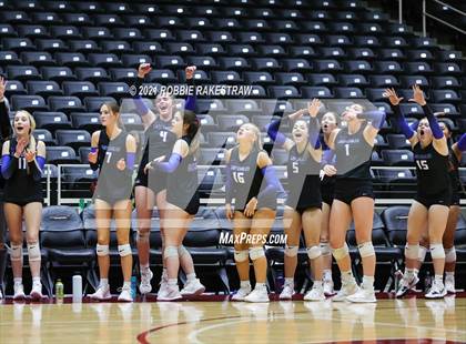 Thumbnail 3 in Bellville vs. Decatur (UIL Volleyball 4A Semifinals) photogallery.