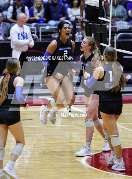 Thumbnail 3 in Bellville vs. Decatur (UIL Volleyball 4A Semifinals) photogallery.
