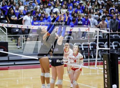 Thumbnail 3 in Bellville vs. Decatur (UIL Volleyball 4A Semifinals) photogallery.