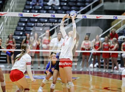 Thumbnail 2 in Bellville vs. Decatur (UIL Volleyball 4A Semifinals) photogallery.