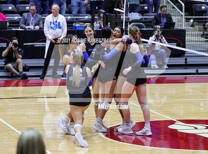 Thumbnail 1 in Bellville vs. Decatur (UIL Volleyball 4A Semifinals) photogallery.