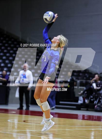 Thumbnail 1 in Bellville vs. Decatur (UIL Volleyball 4A Semifinals) photogallery.