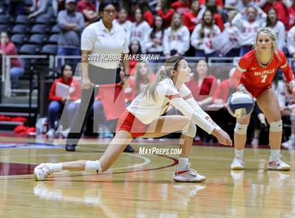 Thumbnail 3 in Bellville vs. Decatur (UIL Volleyball 4A Semifinals) photogallery.