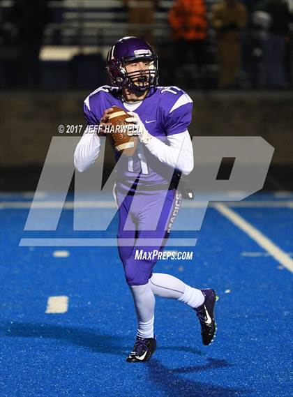 Thumbnail 1 in Barberton vs. Bedford (OHSAA Division II Region 5 Semifinal) photogallery.