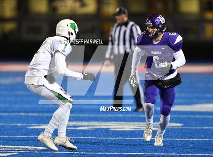 Thumbnail 1 in Barberton vs. Bedford (OHSAA Division II Region 5 Semifinal) photogallery.