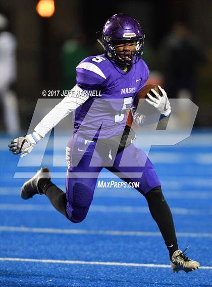 Thumbnail 2 in Barberton vs. Bedford (OHSAA Division II Region 5 Semifinal) photogallery.