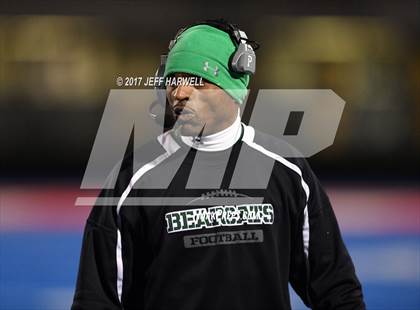 Thumbnail 3 in Barberton vs. Bedford (OHSAA Division II Region 5 Semifinal) photogallery.